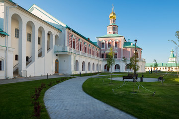 Fototapeta na wymiar Church of the Nativity in the Resurrection New Jerusalem Monastery in Istra, Moscow Region