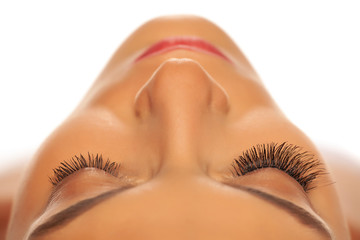 comaprison of natural and extended eyelashes
