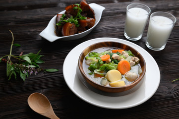Clear Soup with Tofu and Minced Pork