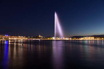 ジュネーブ噴水の夜景