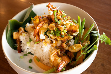 Stir Fried Prawns with Garlic and Pepper Sauce with Rice