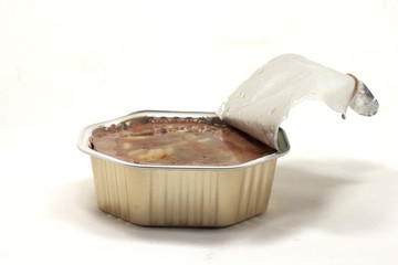 confezione sigillata cibo per cani verdure e riso