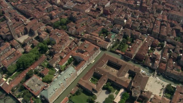 Rio di Sant'Alvise e Rio della Sensa a Venezia ripresi dall'alto