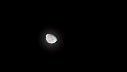 Espectacular brillo de la luna menguante del 18 de octubre en géminis © SandraeMontoro