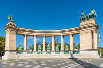 Budapest, Hongrie - 01 octobre 2019 : Place des Héros Budapest, Hosok tere, Hongrie. Il abrite des statues emblématiques et d& 39 autres dirigeants nationaux importants, ainsi que la tombe du soldat inconnu.