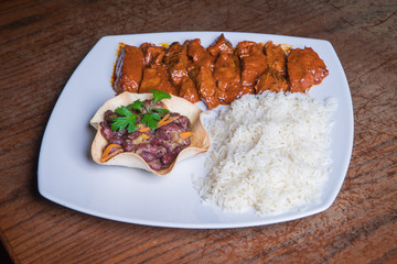 food, snack, fried, meal, plate, delicious, white, meat, nut, healthy, bowl, dish, appetizer, baked, dinner, isolated, sweet, bread, cuisine, tasty, nuts, almonds, dessert, lunch, roasted, sauce, tort