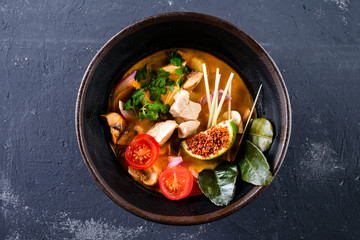 classic tom yum goong soup