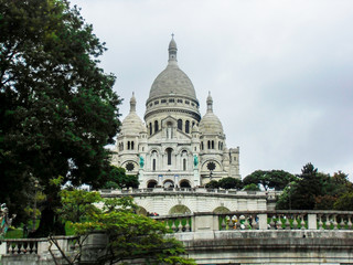 Fototapeta premium Sacre Coeur w Paryżu słynny pomnik Francji