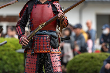 火縄銃を持った侍