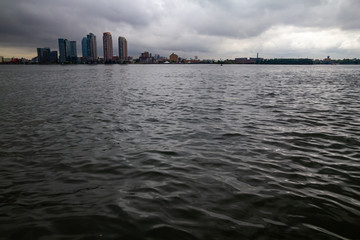 Naklejka premium Día nublado en Nueva York