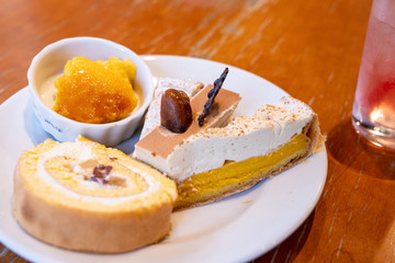 ケーキバイキング