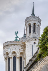 Fototapeta na wymiar Basilica of Notre-Dame de Fourviere, Lyon, France