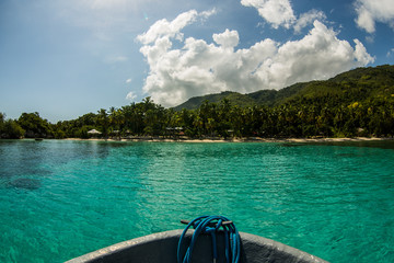 Caribe Haiti mar transparente