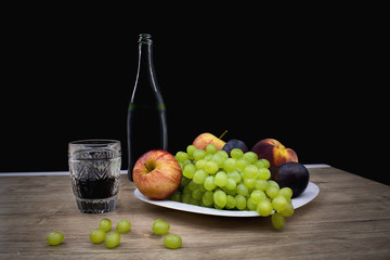 Red wine and fruits 