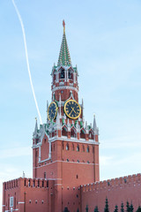 Fototapeta premium Spasskaya tower of the Kremlin on the Red Square in Moscow