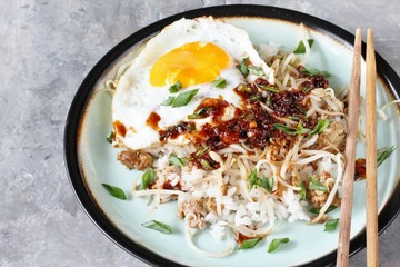Kongnamul Bap. Korean Beansprout Rice. Kongnamul means “soybean sprouts” in English and bap means “rice.” BEAN SPROUT BEEF RICE BOWL 