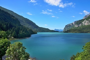 Fototapeta na wymiar Italy-lake Molveno