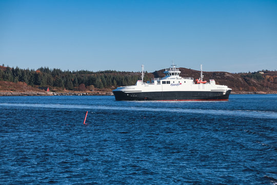 Ro-Ro Ferry Edoyfjord By Fjord1 Operator