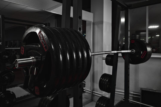 Heavy barbell with 320kg