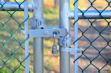 Lock fence