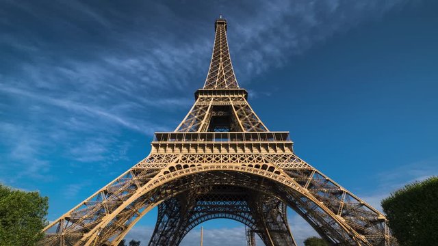 hyper lapse, Eiffel tower, Paris. France