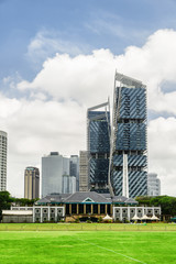 Obraz premium Amazing view of modern buildings in downtown of Singapore