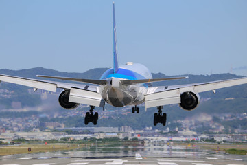 Naklejka premium 航空機着陸