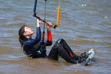 Kitesurferin in Action