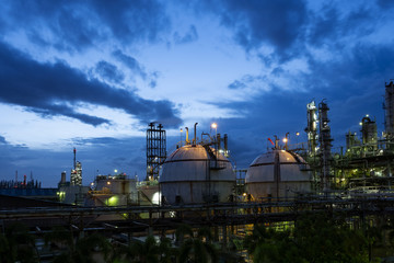 Fototapeta na wymiar Gas storage spheres tank in petrochemical plant at night