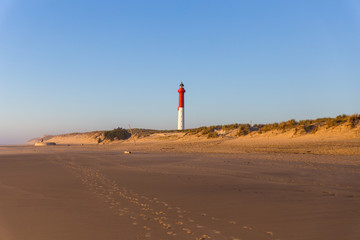 écume et réflexion au phare de la coubre