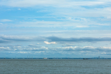 (東京都ｰ湾岸風景)海岸から見渡す東京湾風景１