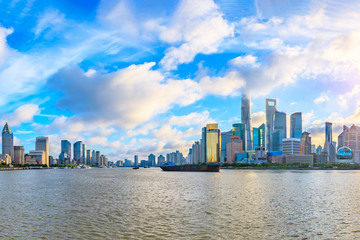 Obraz premium Architectural landscape and city skyline in Shanghai