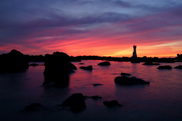 灯台シルエット。岬の夕焼け2019