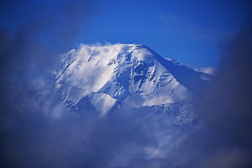 Fototapeta na wymiar Denali Mountain Peak - Alaska 