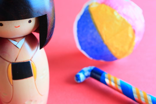 こけし人形 のストック写真 ロイヤリティフリーの画像 ベクター イラスト Adobe Stock