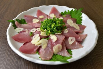 鰹の刺身