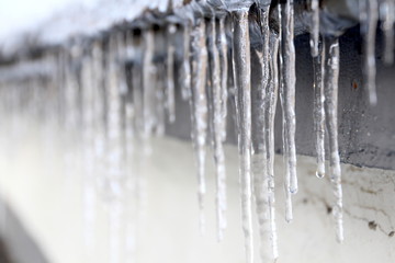 Eiszapfen im Winter 