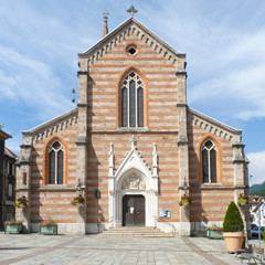 Fototapeta na wymiar Eglise Allevard Isère Auvergne Rhône Alpes