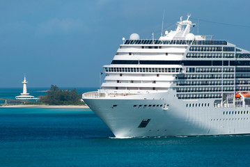Fototapeta na wymiar The Cruise Ship Arriving to Nassau