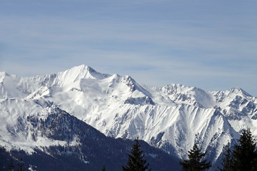 Fototapeta premium beautiful view to the alps in winter