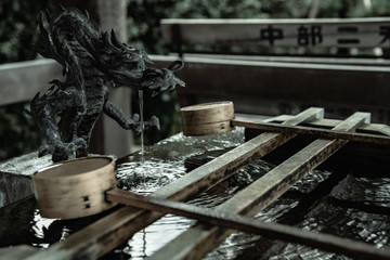 Fototapeta na wymiar 神社の手水所