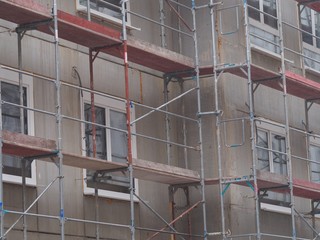 Baugerüst - sichere Basis für Malerarbeiten