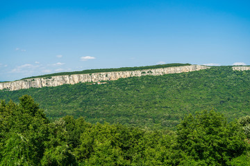 Fototapeta na wymiar Views of the valley and slopes of the Yantra River near the town of Veliko Tarnovo. Bulgaria.