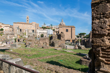 Fototapeta na wymiar View of the ancient structures of the Roman Forum