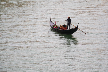 Naklejka premium Gondel auf den Canal Grande in Venedig, Italien