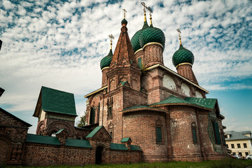Fototapeta na wymiar Yaroslavl. Gold ring of Russia. Church Of St. John Chrysostom. Clouds in the blue sky.