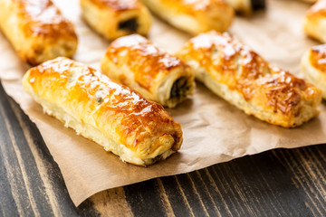 Puff pastry patties with spinach