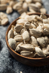 Raw White Organic Cardomom Pod Seeds