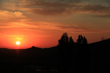 El horizonte arde. Amanecer