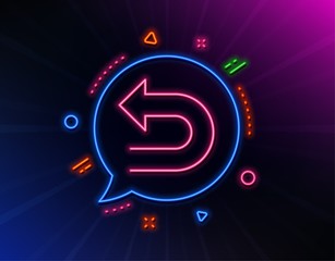 Undo arrow line icon. Neon laser lights. Left turn direction symbol. Navigation pointer sign. Glow laser speech bubble. Neon lights chat bubble. Banner badge with undo icon. Vector